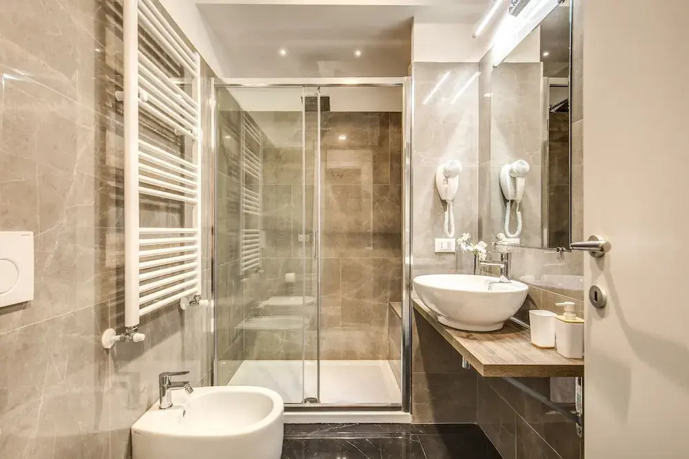 River Luxury Suites