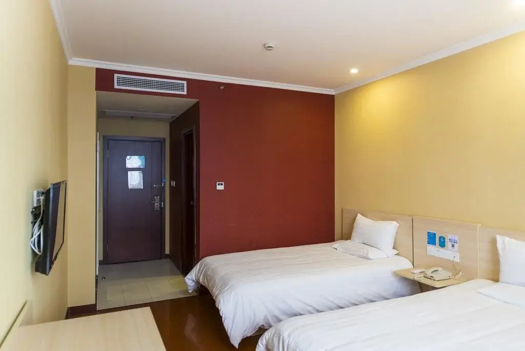 Hanting Express Shanghai Pudong Airport Haibin Road