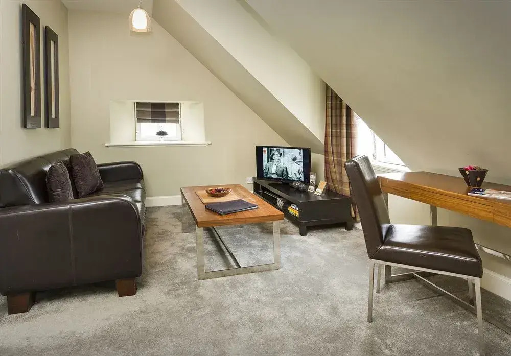 Nicolson Apartments