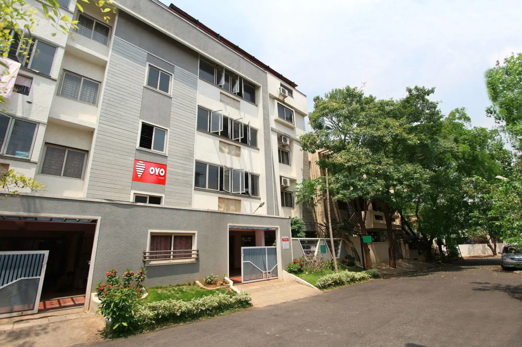 OYO 5150 Apartment Green Paradise Luxury Suites