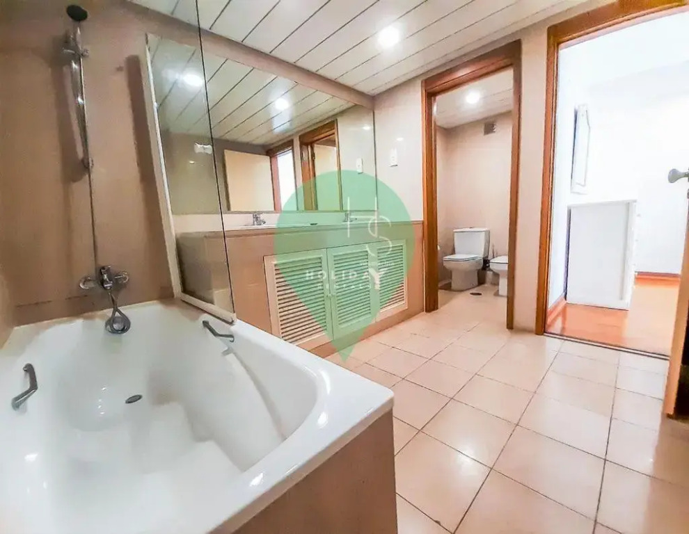 L9 Incrível e espaçoso apartamento de dois quartos