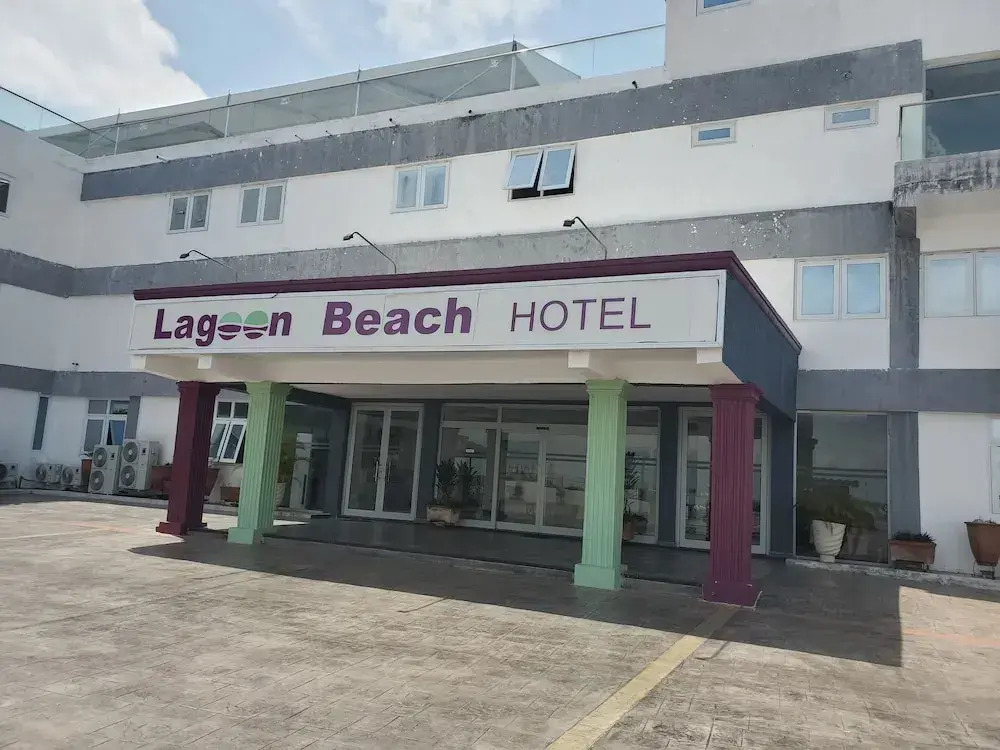 Lagoon Beach Hotel