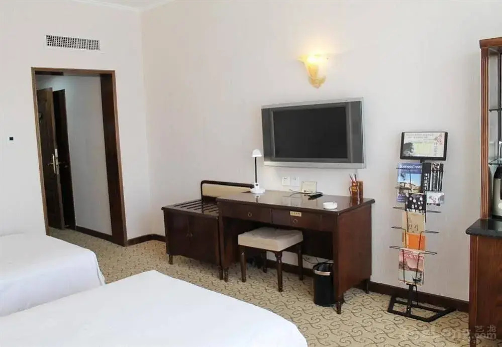 New Era Hotel