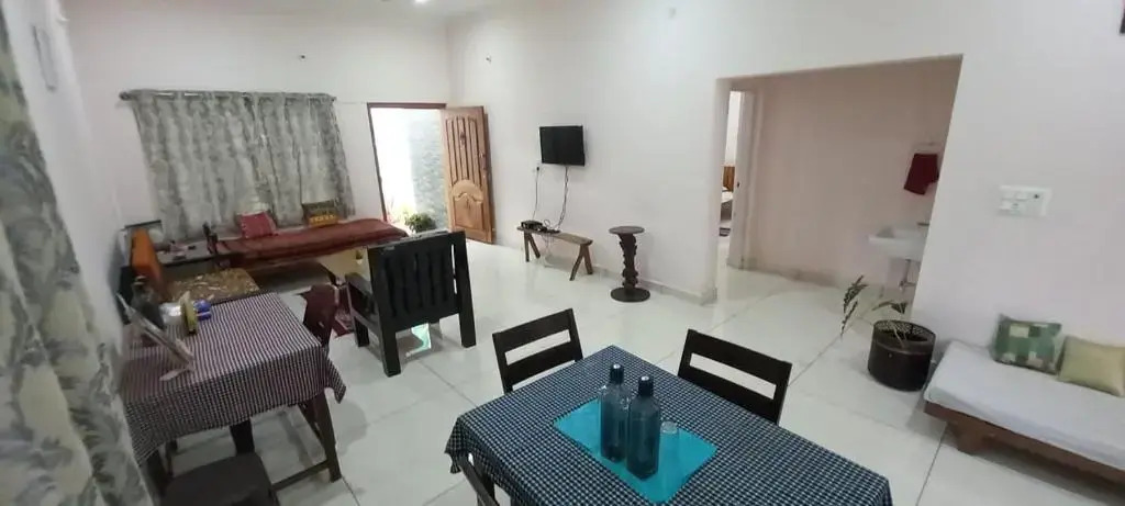 Snow Pine Holiday Home...Virajpet