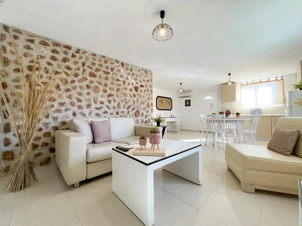 LA Casa Di Lusso N6