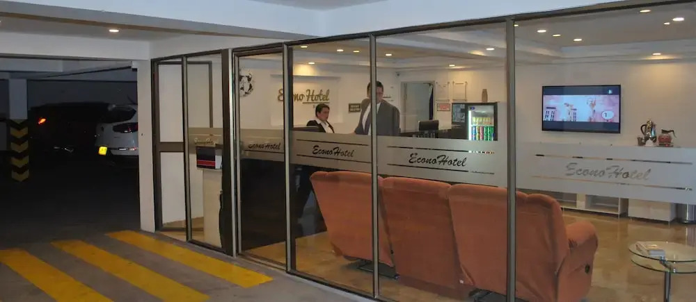 Econohotel