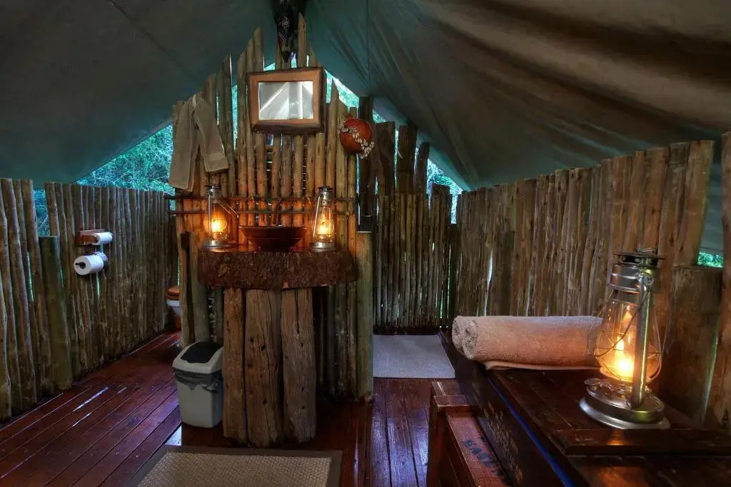Quatermains 1920s Safari Camp - Amakhala Game Reserve