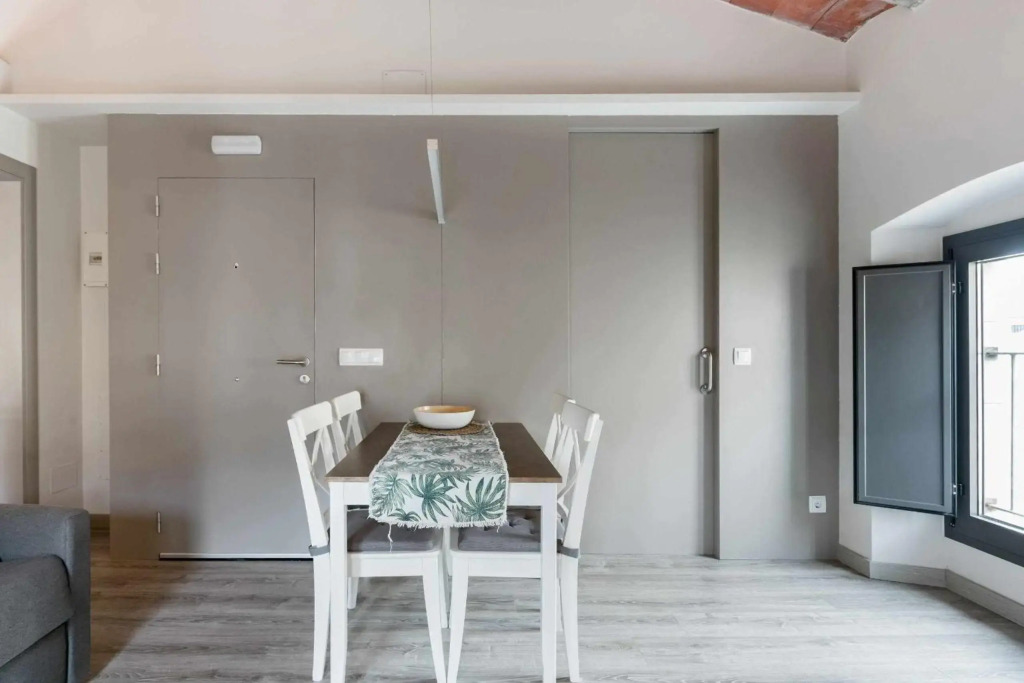 Revitalized Downtown Apartment in Historical Building