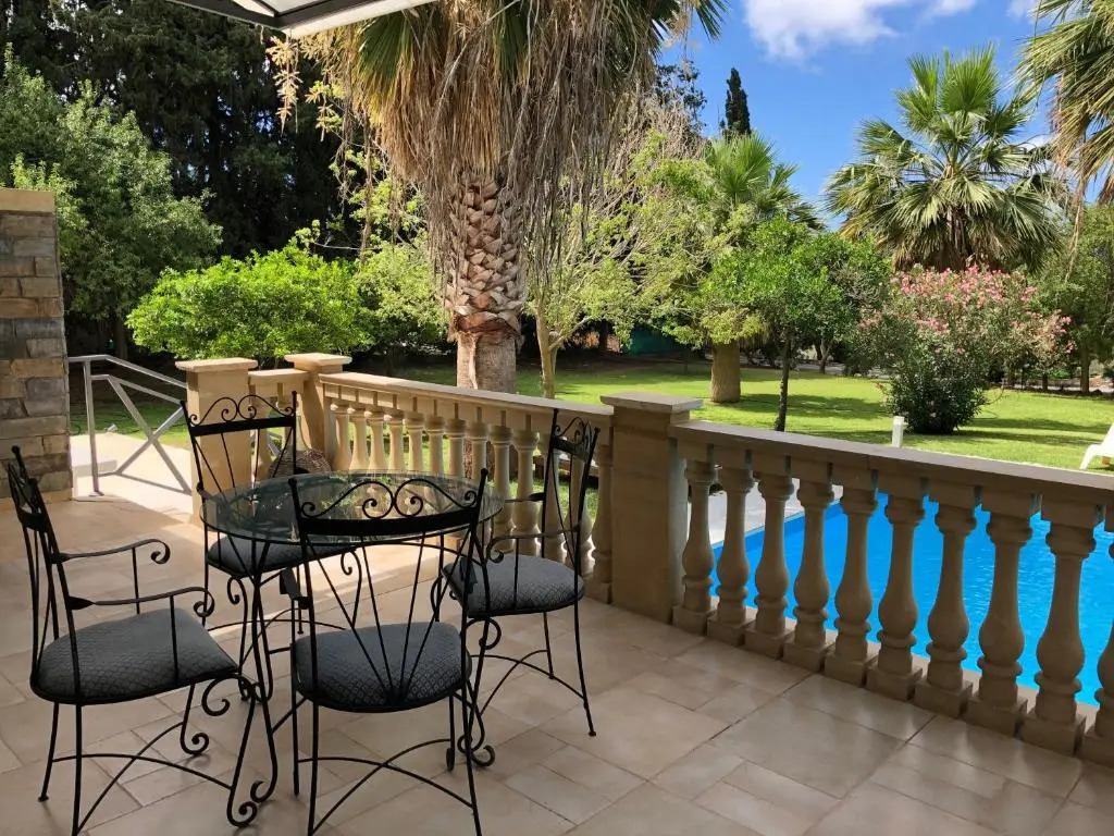 3 Bed Villa with Private Pool