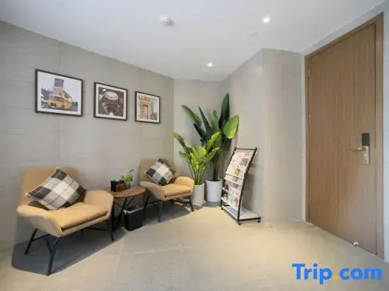 Homeinn Selected Hotel (Nanjing Jiangbei University Subway Station)