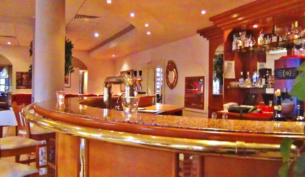 Bach Hotel
