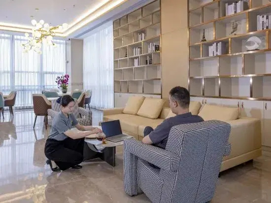 Courtyard by Marriott (Guilin Wuyue Plaza Liangjiang Airport Branch)