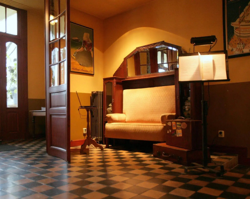 Augusta Hotel