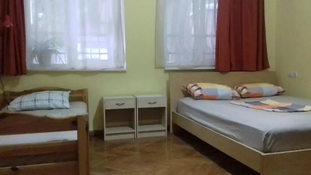 Bhm Rooms Hostel