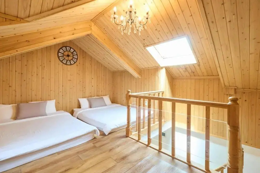 Gapyeong Pool Villa Palace (Newly Built, Dog Glamping)
