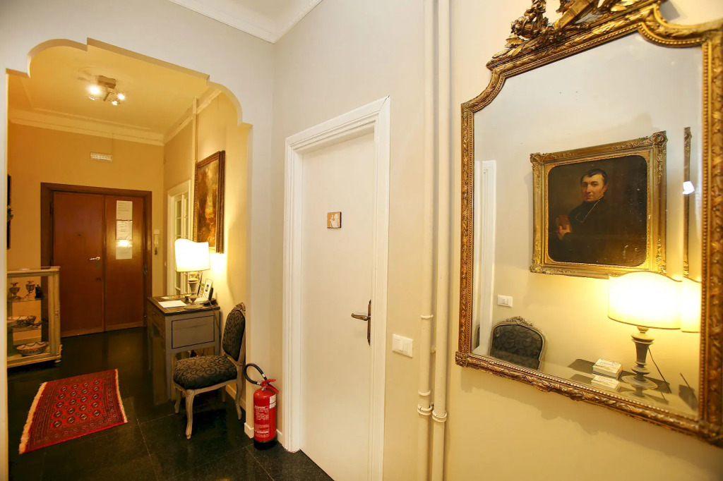 Amica Roma Guest House