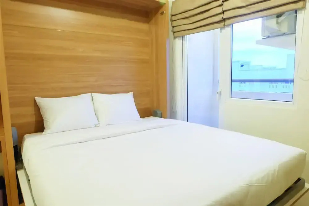 Modern Studio Apartment 28 On Top Of Green Pramuka Mall