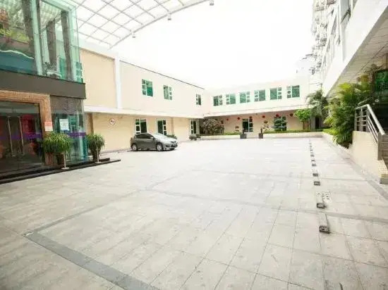 Zhongshan Deyuan Hotel