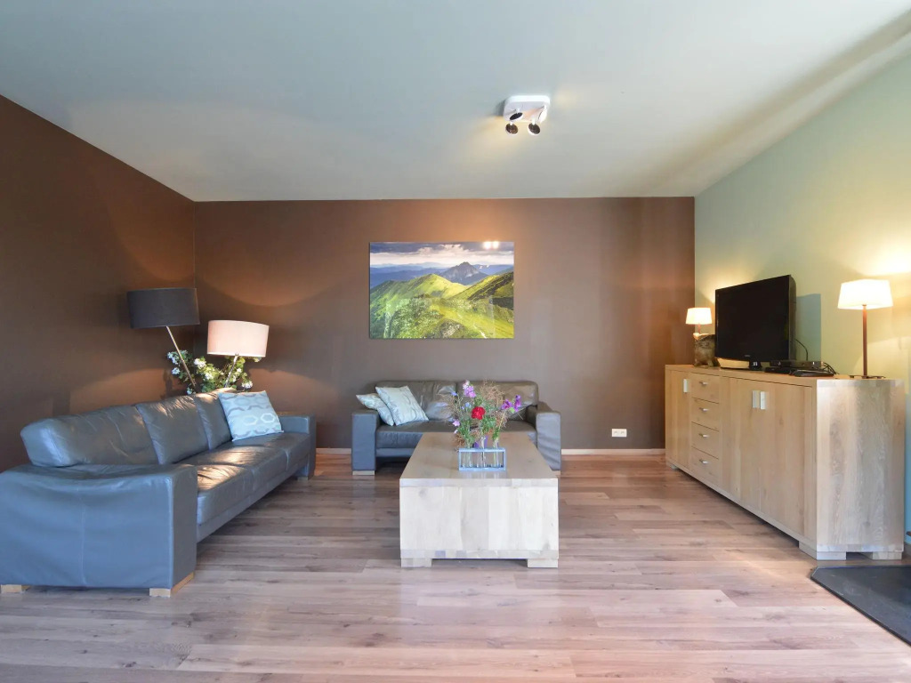 Villa with Sauna near Golf Course