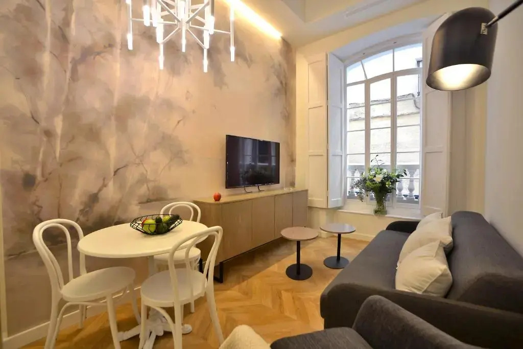Plaza Mina Suites by Luxury Suites Cadiz