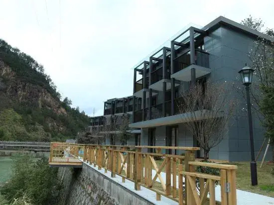 Shanshui Jiuzhang Hotel (Qingyuan Ecological Ancient Residence)