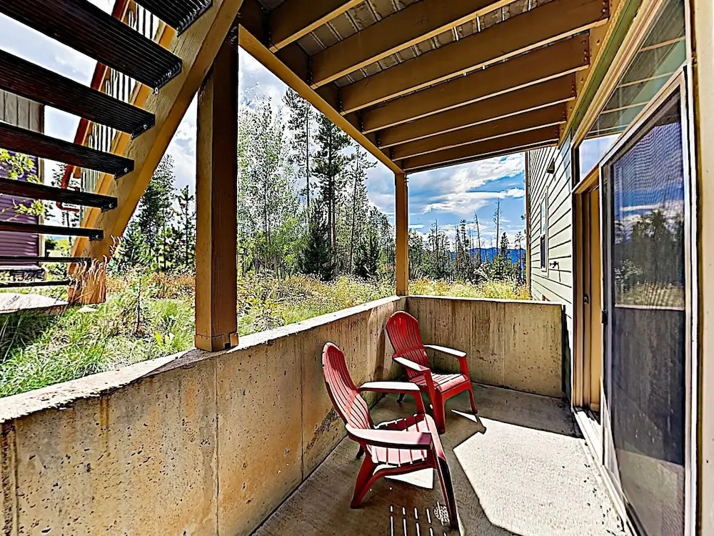 New Listing! Stylish W/ Garage & Hot Tubs 3 Bedroom Condo