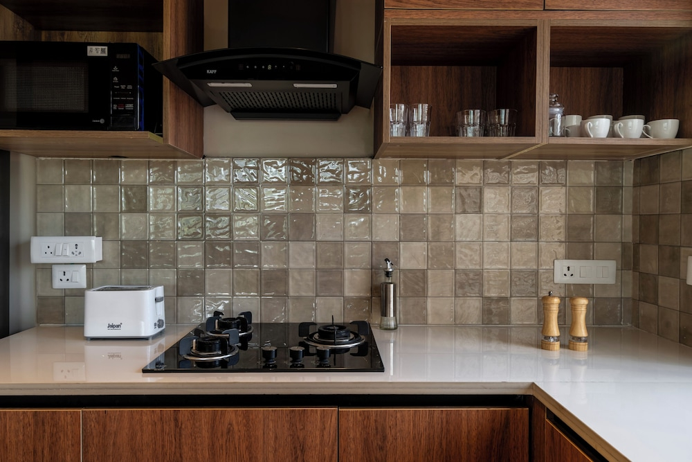 Staymaster Solintra 3BHK C301