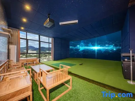 Sanya Central Jiayue Bixuan Hotel (Qiangqing Sea Travel Duty-Free Shop)