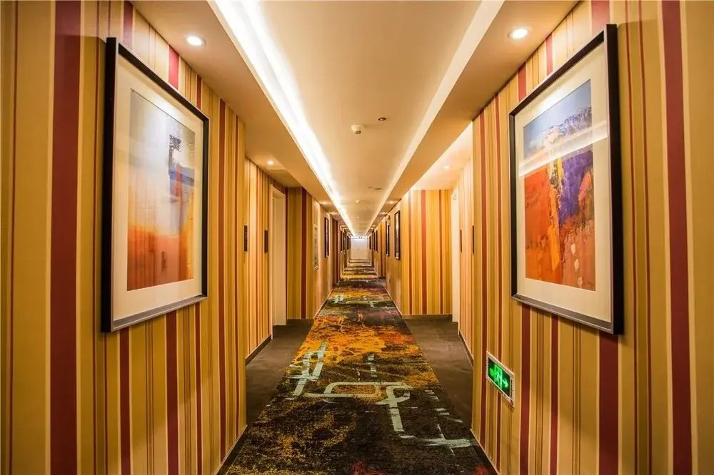 Fucheng 8 Hotel