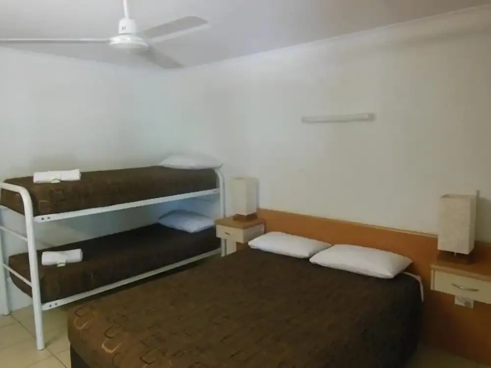 Country Road Motel