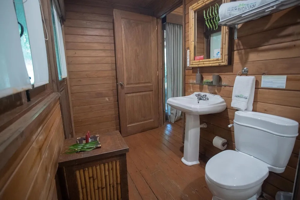 Platon Ecolodge
