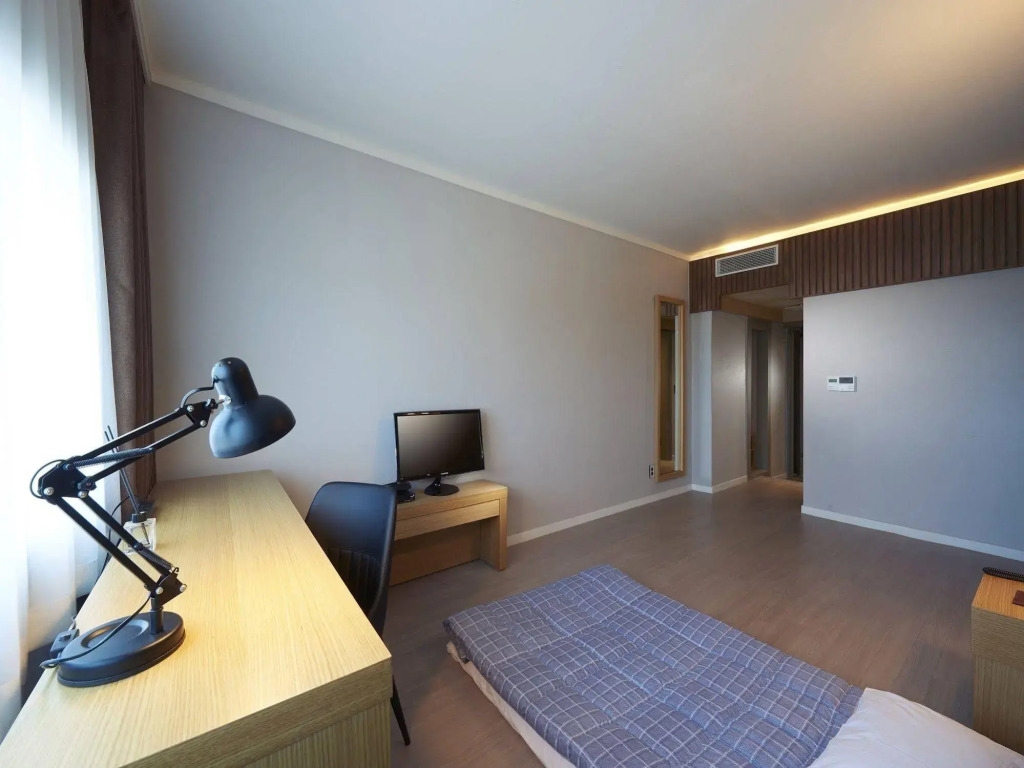 Jeju Marina Hotel