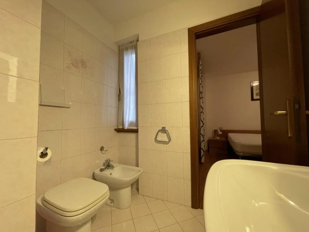 Trilocale con balcone San Gerolamo 055
