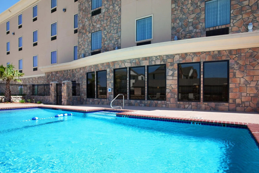 Holiday Inn Express Hotel & Suites Texas City by IHG