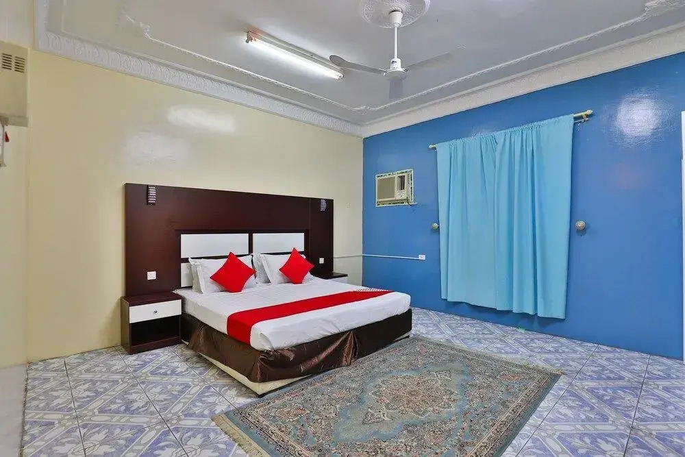 OYO 285 Masharef Furnished Units In