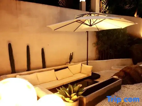 HHHO Tree House B&B (Badaling Water Gate Great Wall Branch)