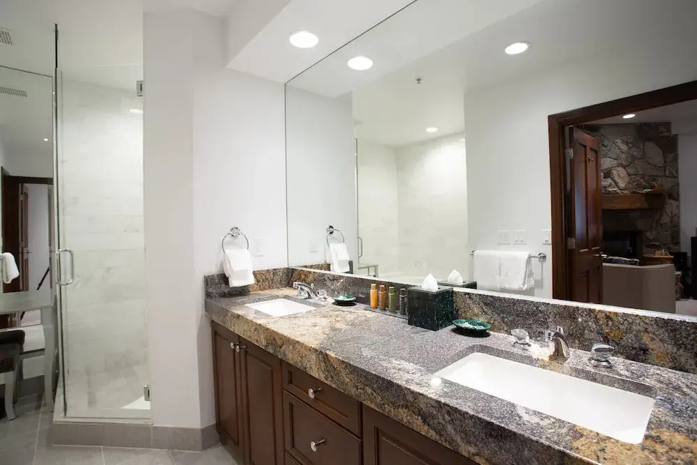 Trail's End Lodge at Deer Valley Resort - Two Bedroom Residence with Spa #402 2 Condo