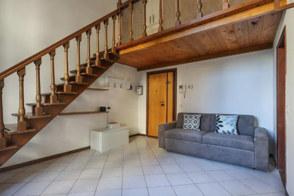 Santa Maria Novella Bright and Modern Apartment