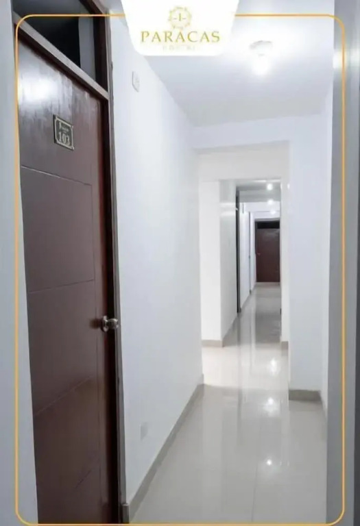 Hostal Paracas I