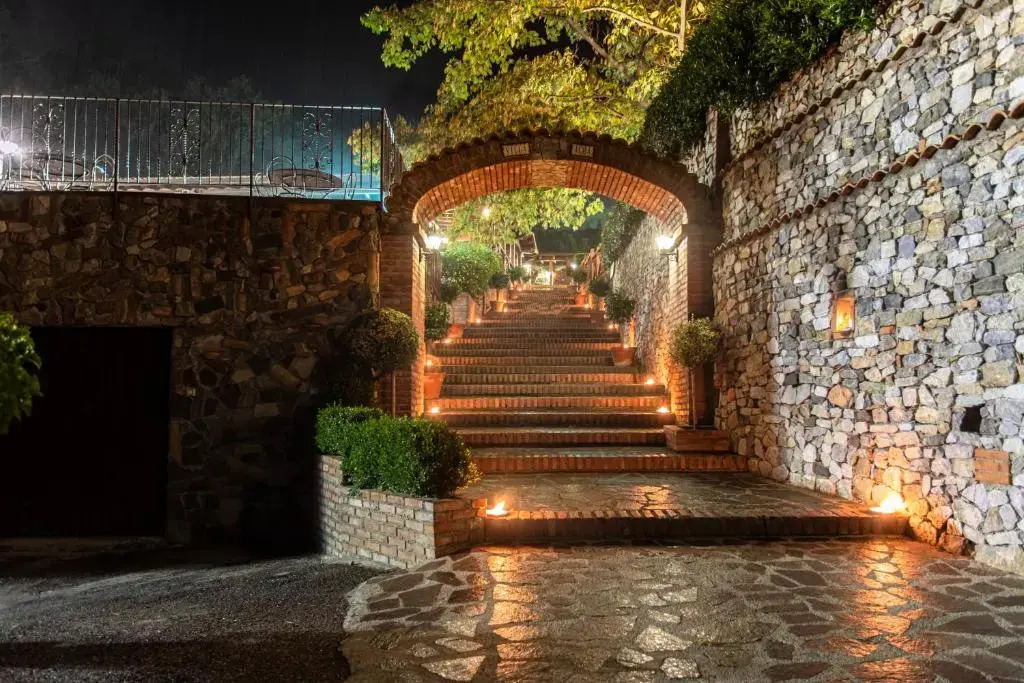 La Camera sotto La Grotta di VILLA ALBA