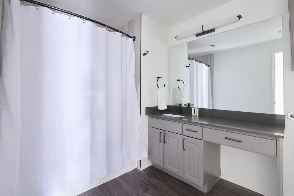 Artsy South Congress Suites by Sonder