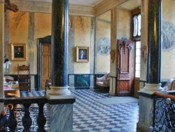Kronovalls vinslott