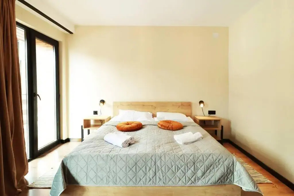Stylish Apartment in Marshall