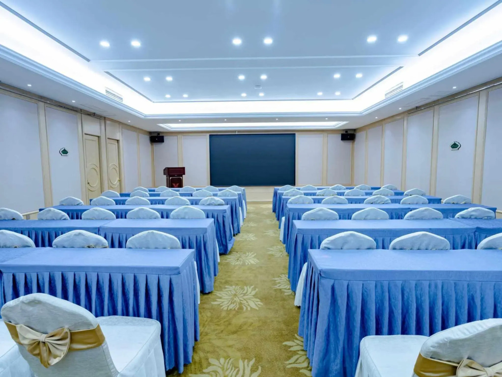 Vienna International Hotel (Baoding Yuhua Road Branch)