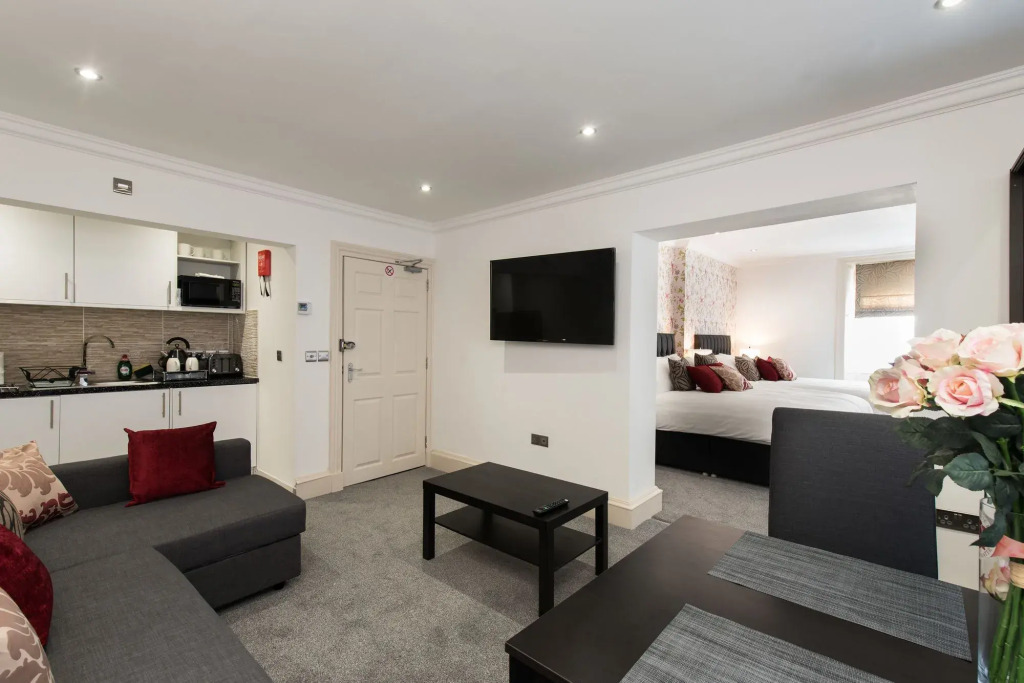 Royal Princes Suites