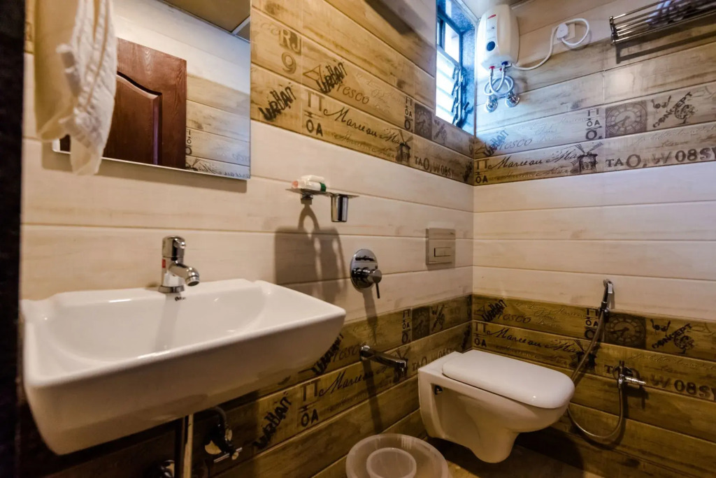 Hotel O Rana Residency Near Western Express Highway Metro Station