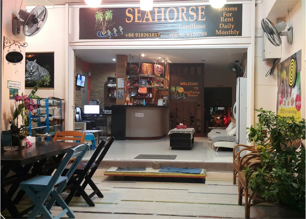 BGW Phuket - Hostel