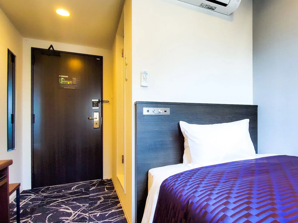 HOTEL LiVEMAX Yokohama Stadium Mae