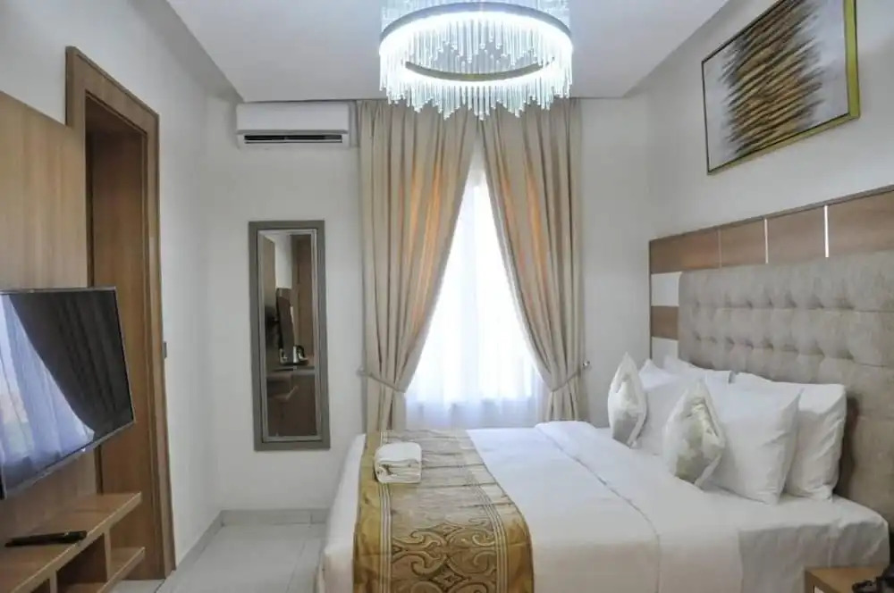 Brighams Suites