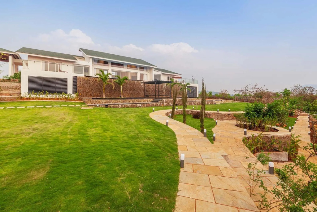 StayVistas Villa 107 at Canary Farms - Pure Veg with Huge Lawn, Pool and Home Theatre